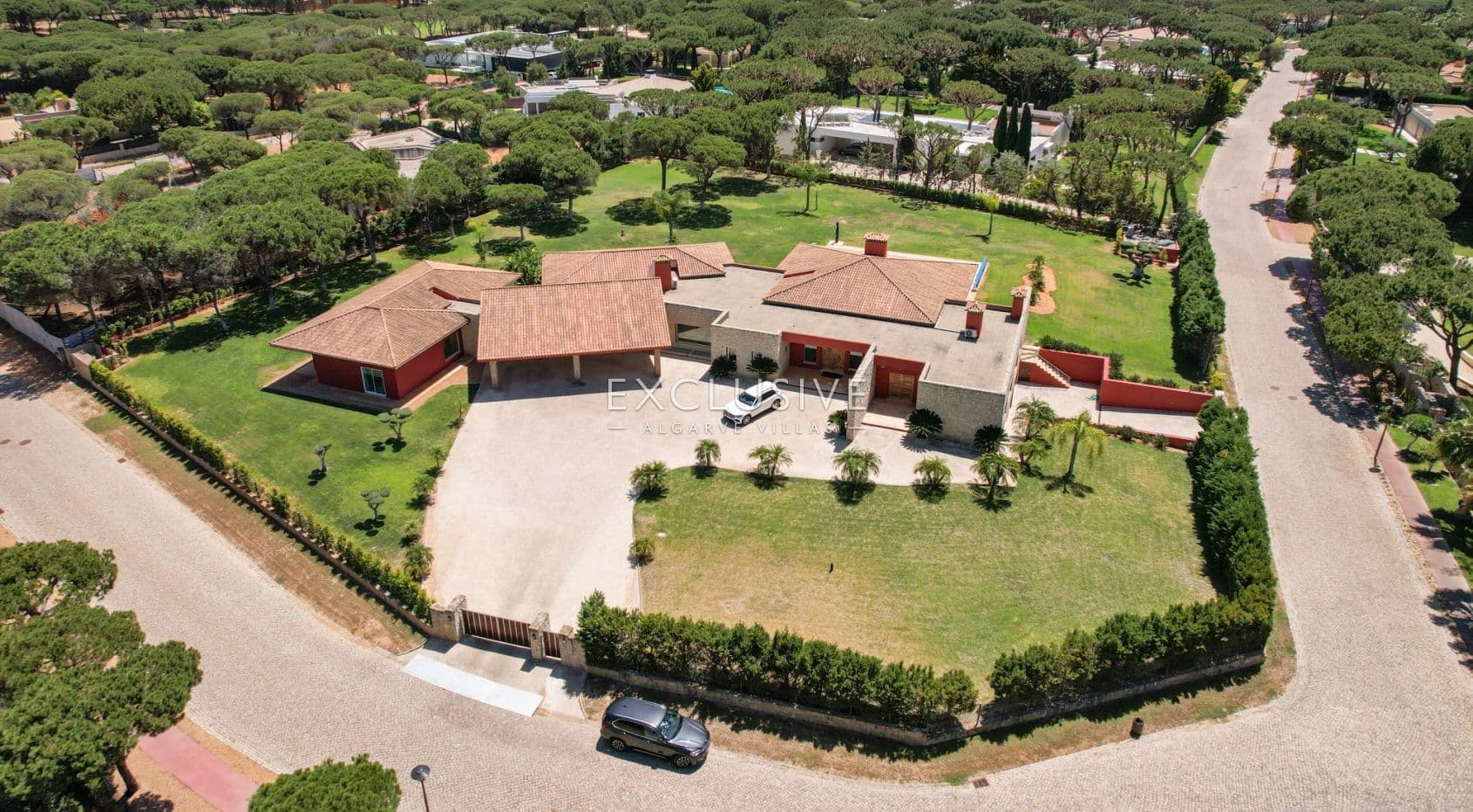 Luxuosa e enorme mansão com 5 quartos em Pinhal Velho, Vilamoura