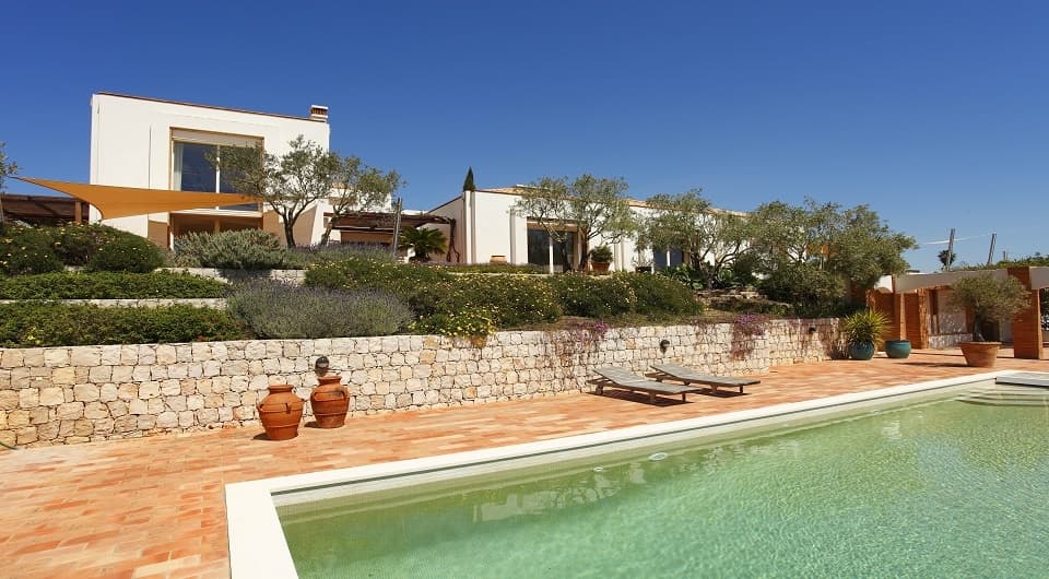 SOLD - Stunning country estate in Carvoeiro with luxury villa and pool, 2 building plots