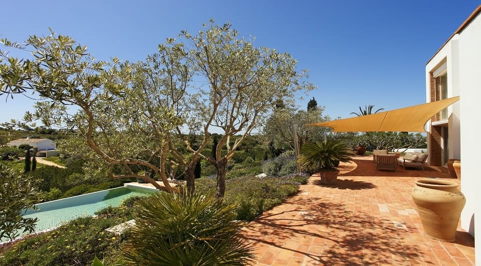 SOLD - Stunning country estate in Carvoeiro with luxury villa and pool, 2 building plots