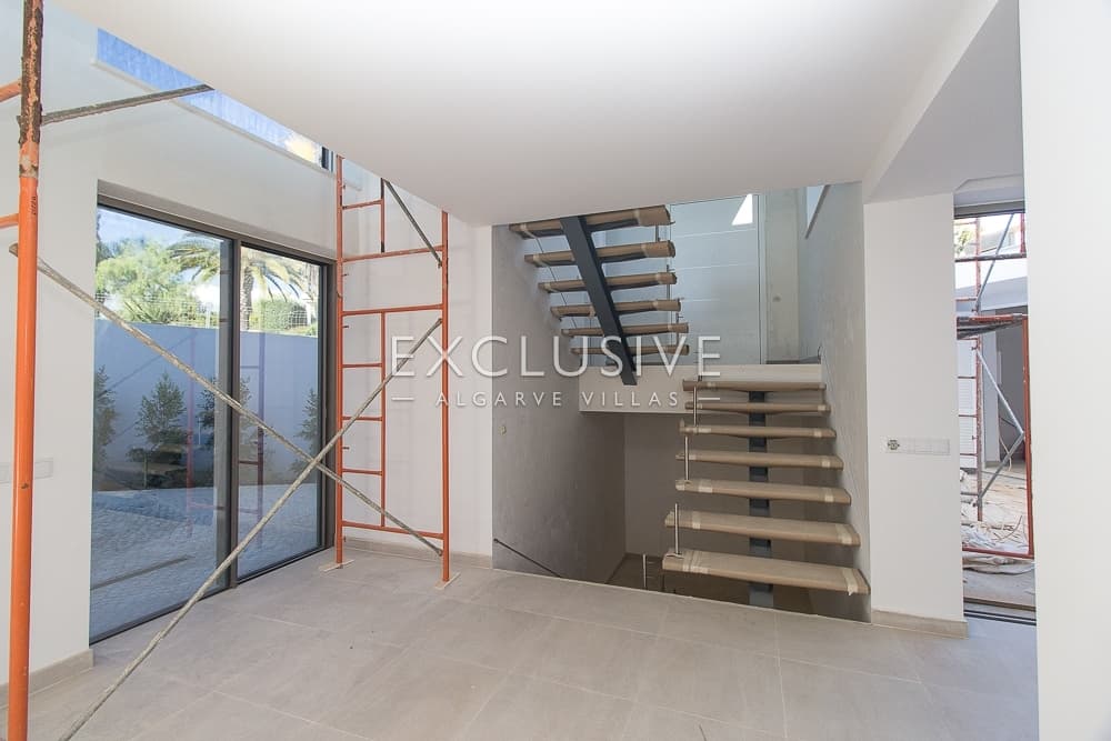 VENDU - Fantastique projet clés en main pour une villa de 4 chambres avec vue sur mer à Carvoeiro