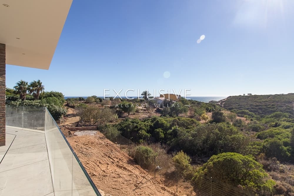 VENDU - Fantastique projet clés en main pour une villa de 4 chambres avec vue sur mer à Carvoeiro