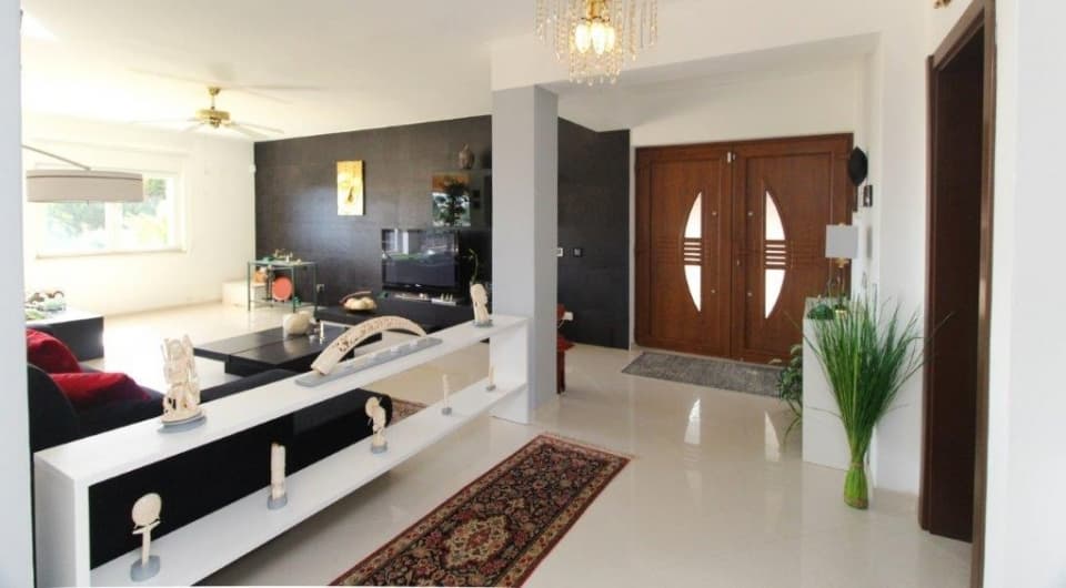Modern 3 bedroom Villa walking distance to beach, Carvoeiro, Algarve