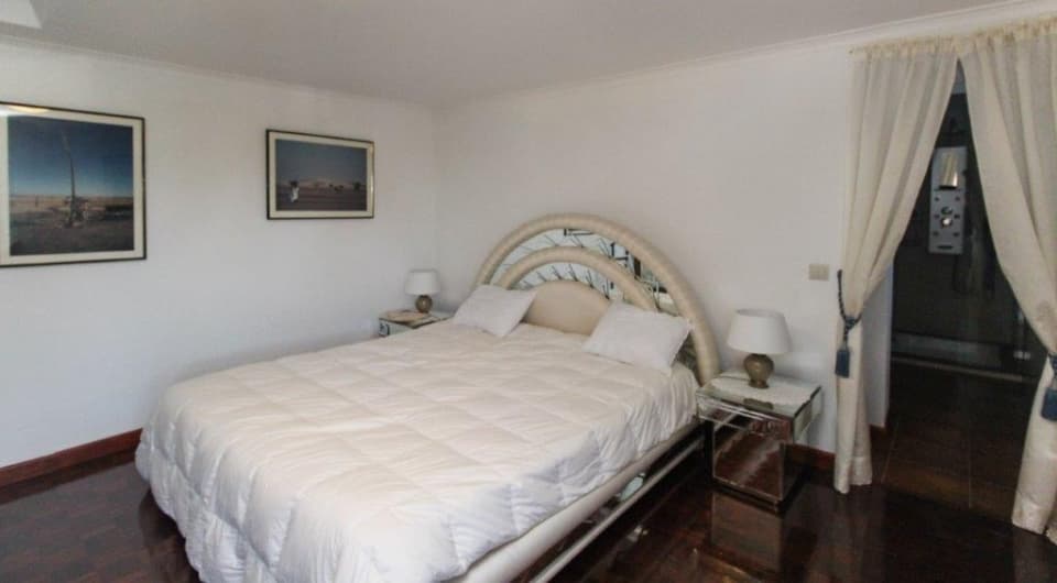 Modern 3 bedroom Villa walking distance to beach, Carvoeiro, Algarve