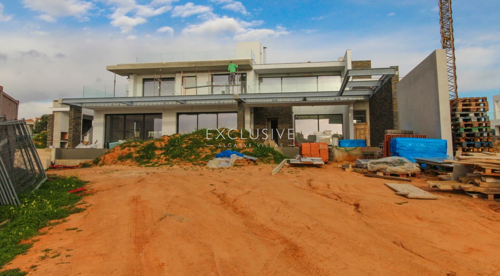 Luxury contemporary design Villa with 4 bedrooms and seaviews in Carvoeiro, Algarve