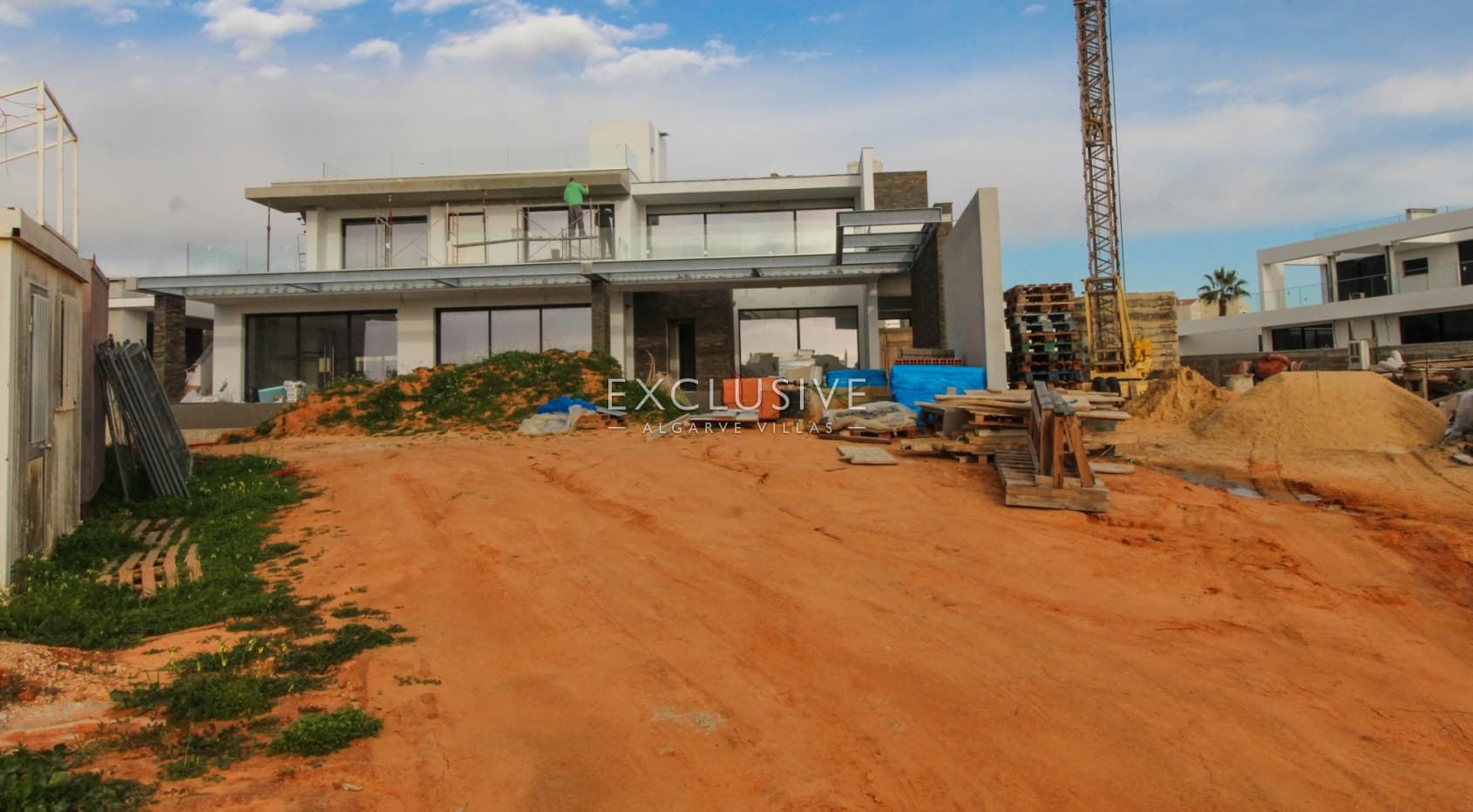 Luxury contemporary design Villa with 4 bedrooms and seaviews in Carvoeiro, Algarve