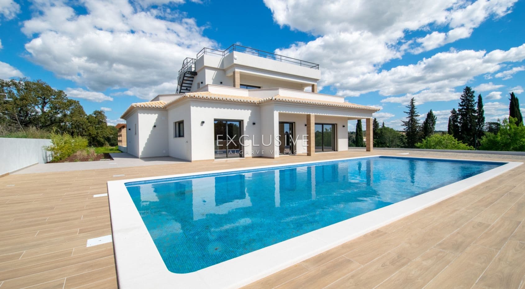 New large villa, sea views in Caramujeira, Carvoeiro