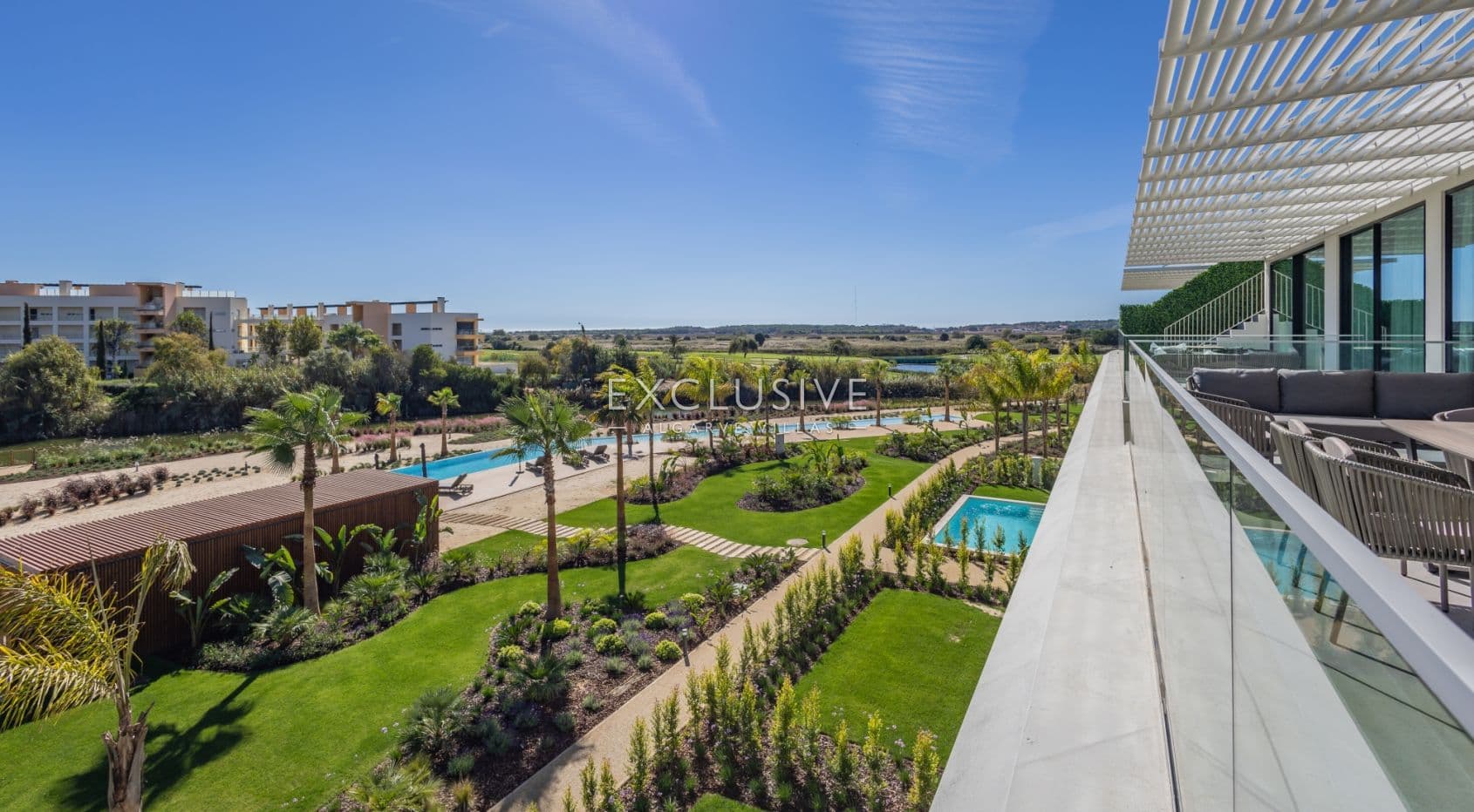 Luxurious 2 bedrooms apartments in closed condominium in Vilamoura, Central Algarve
