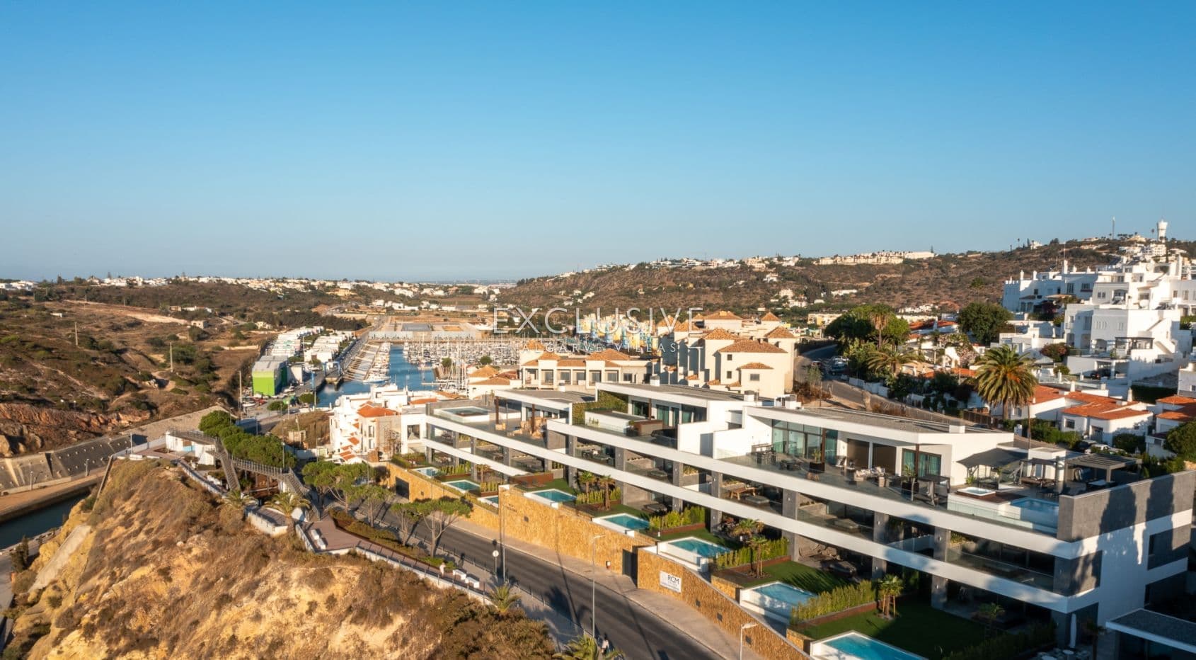 Luxuriöses Penthouse mit 3 Schlafzimmern direkt am Meer in Albufeira, Algarve