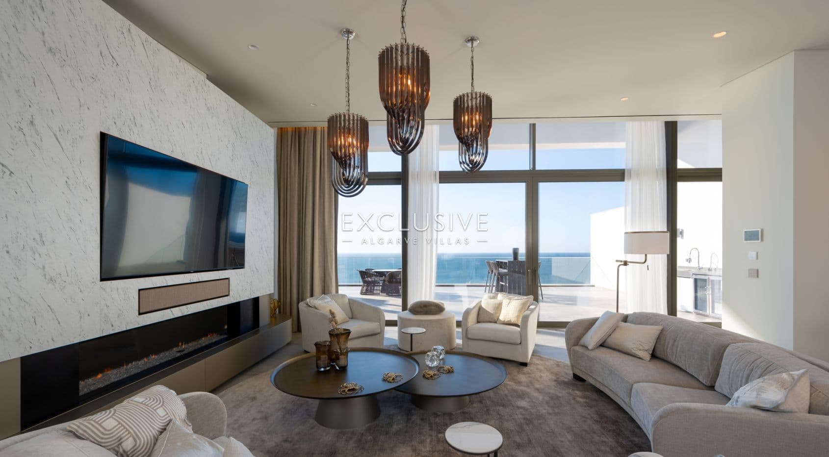 Luxuriöses Penthouse mit 3 Schlafzimmern direkt am Meer in Albufeira, Algarve