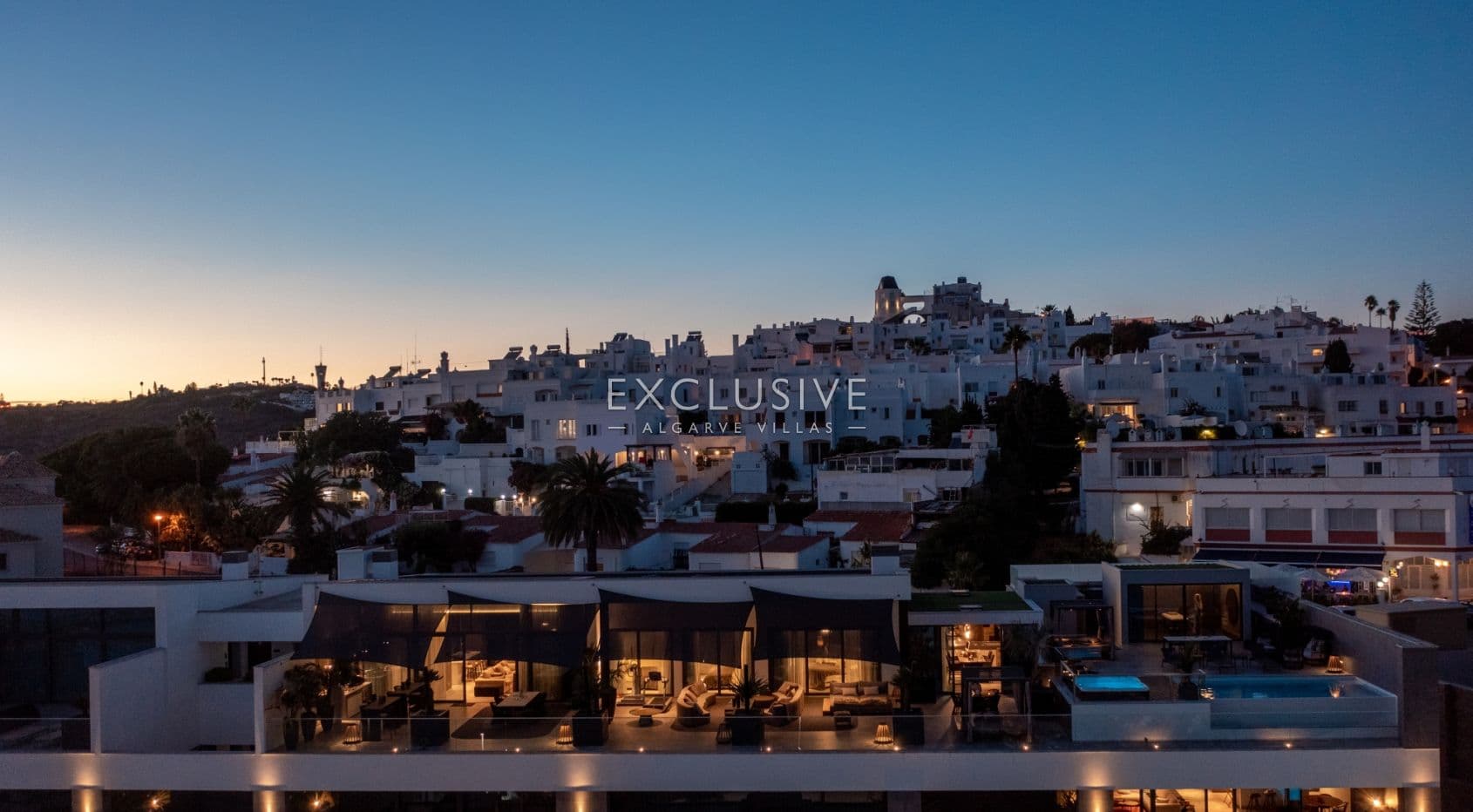 Luxuriöses Penthouse mit 3 Schlafzimmern direkt am Meer in Albufeira, Algarve
