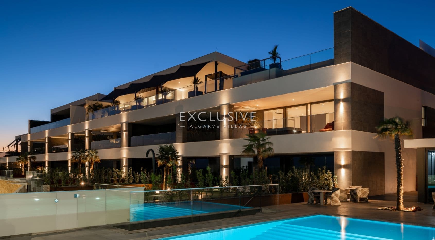 Luxuriöses Penthouse mit 3 Schlafzimmern direkt am Meer in Albufeira, Algarve