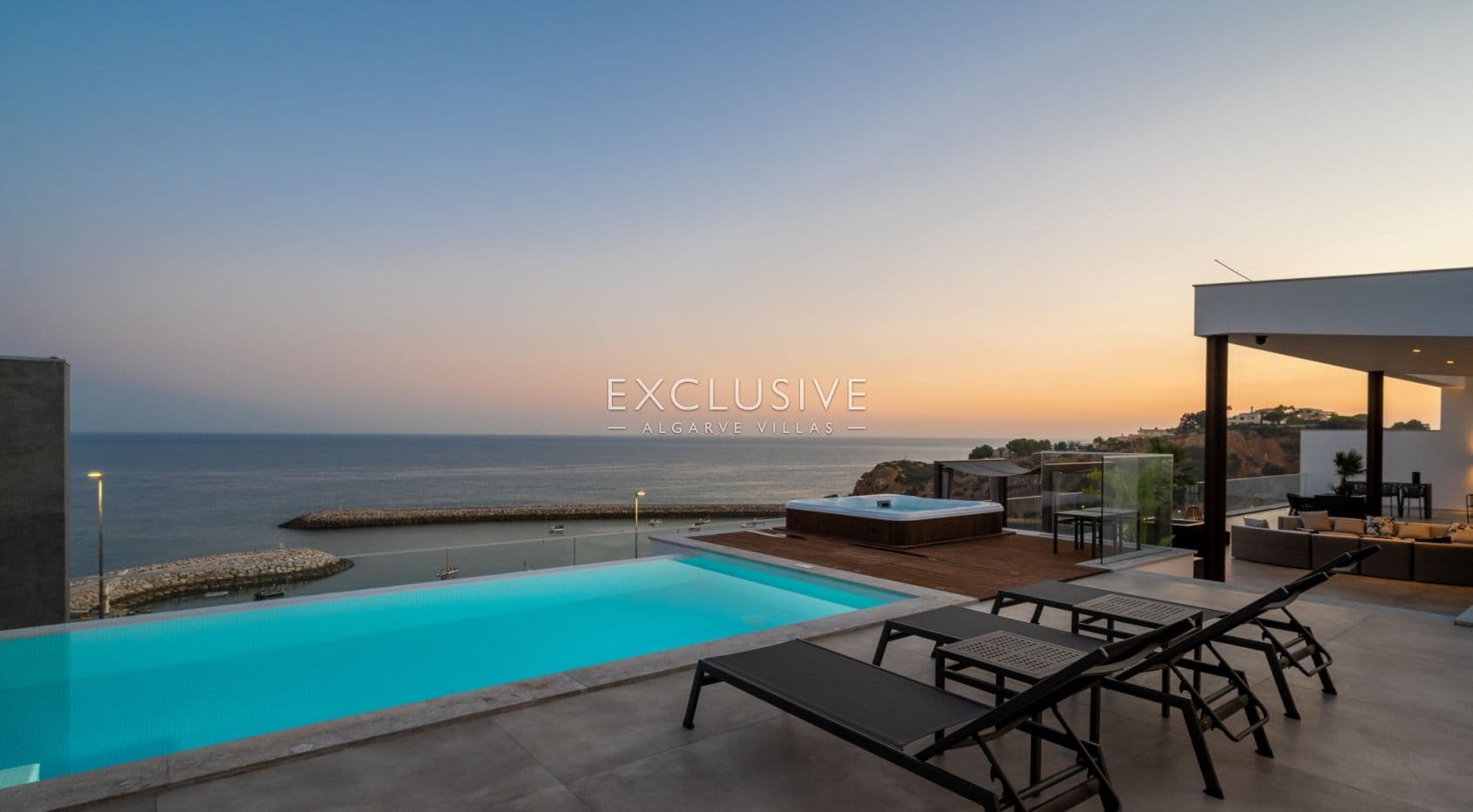 Luxuriöses Penthouse mit 3 Schlafzimmern direkt am Meer in Albufeira, Algarve