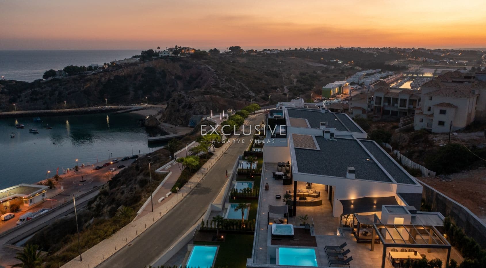 Luxuriöses Penthouse mit 3 Schlafzimmern direkt am Meer in Albufeira, Algarve