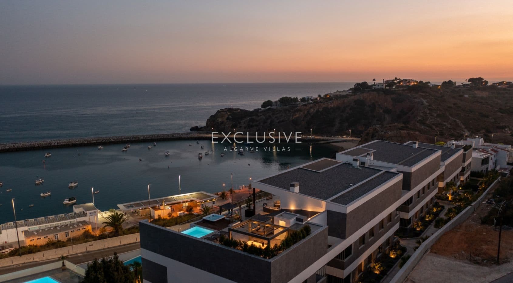Luxuriöses Penthouse mit 3 Schlafzimmern direkt am Meer in Albufeira, Algarve