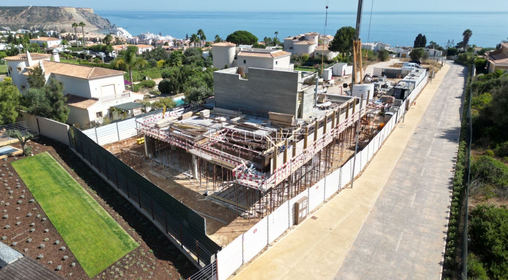Exquisite Off-Plan moderne Design-Villa mit Meerblick in Luz, Algarve-1