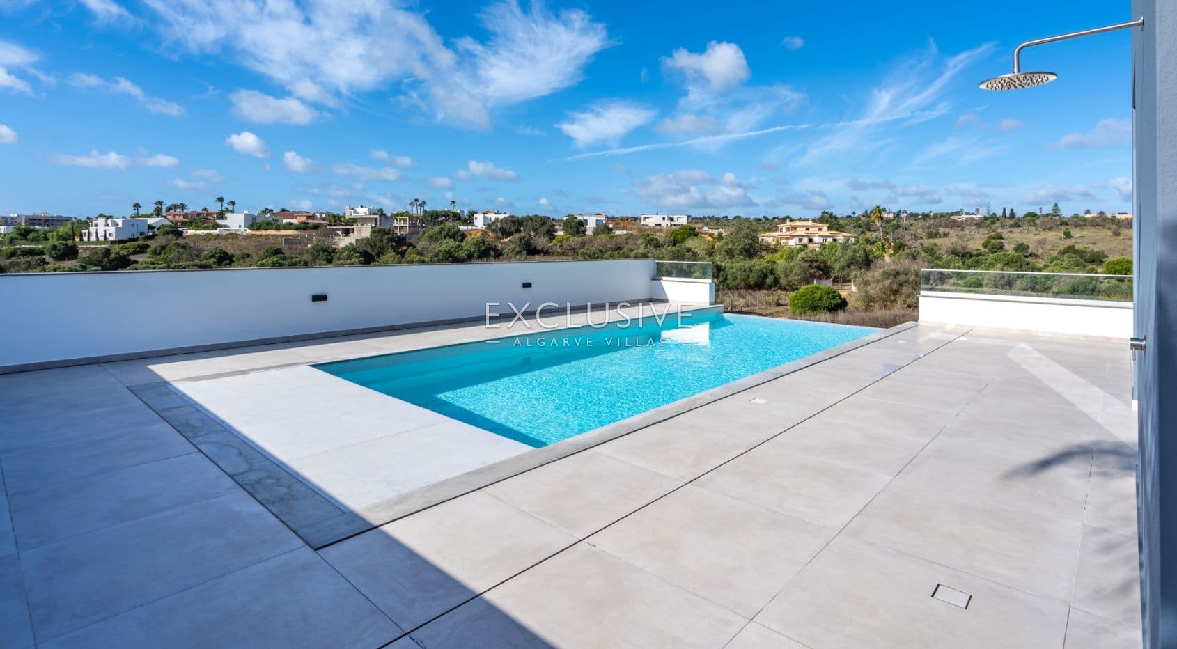 4 Schlafzimmer Moderne Villa mit atemberaubender Aussicht in Lagos, Algarve