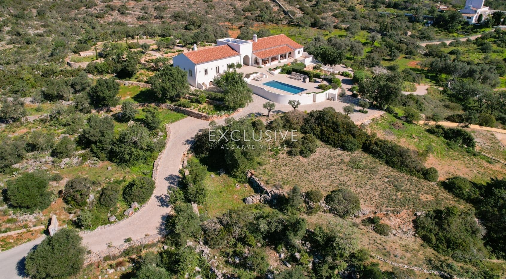 Moradia de campo com design e vista mar em Boliqueime, Algarve