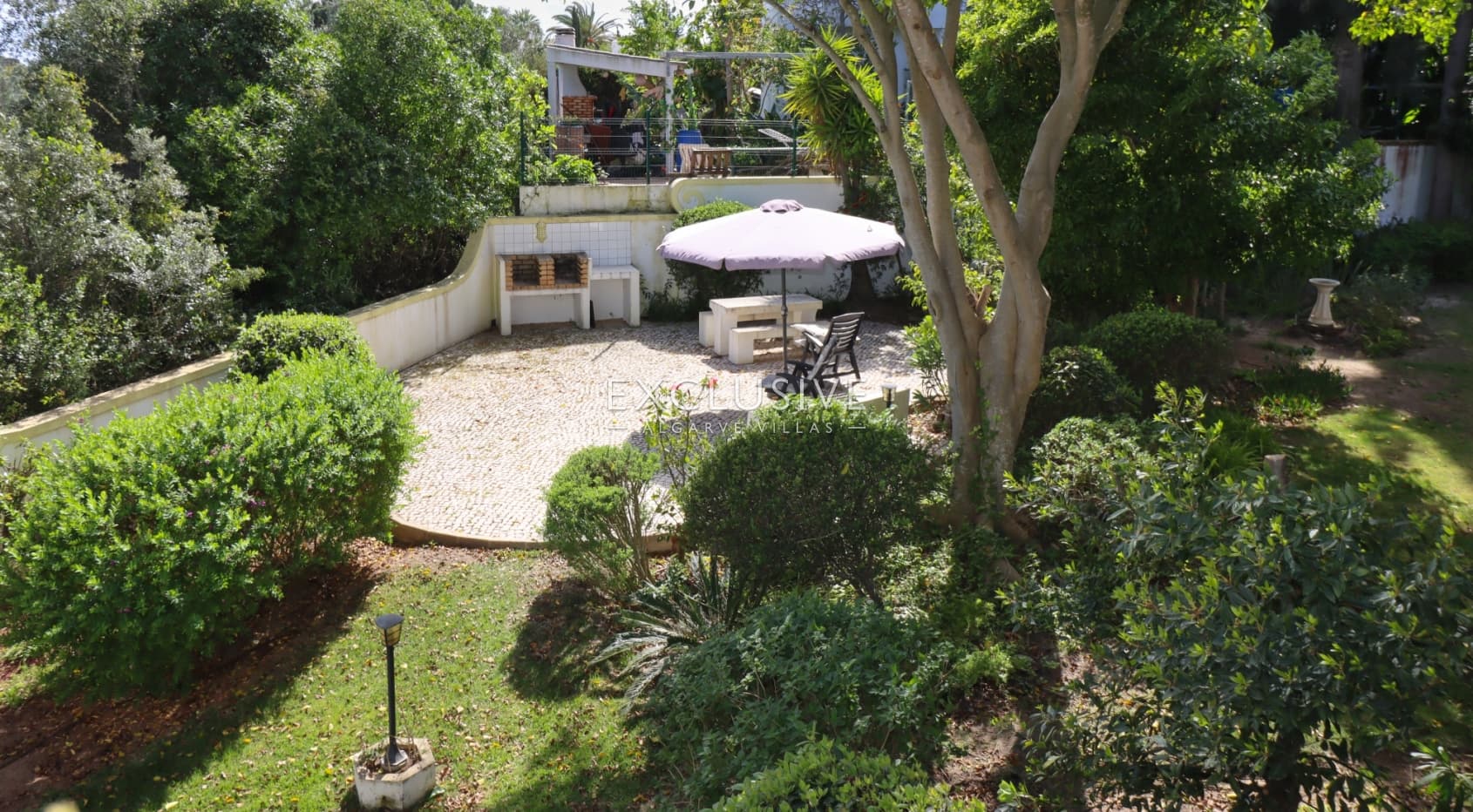 2 bedroom apartment frontline to Alto golf in Alvor, walking distance to beach