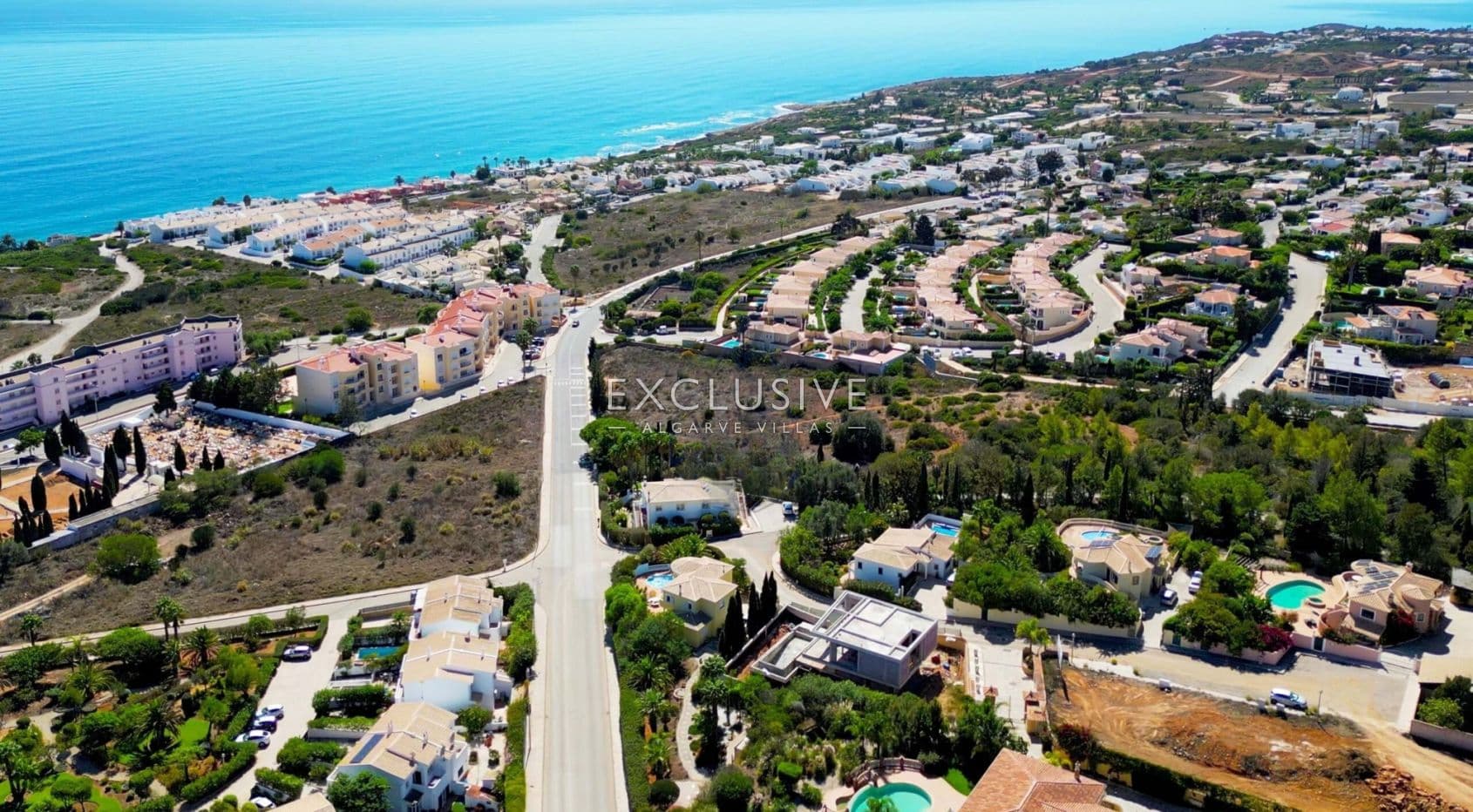 12 Exclusive Semi-Detached Villas with Sea Views in Praia da Luz - Lagos, Algarve