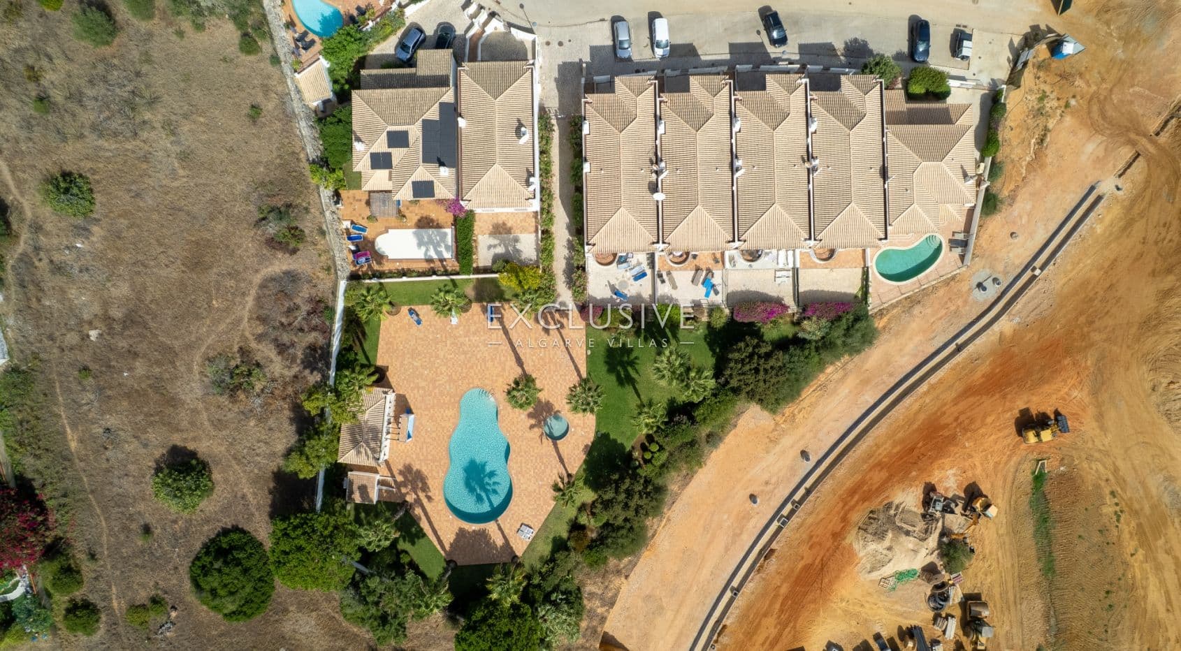 2 Bedroom Apartment with Sea Views in Alba Villas, Meia Praia - Lagos