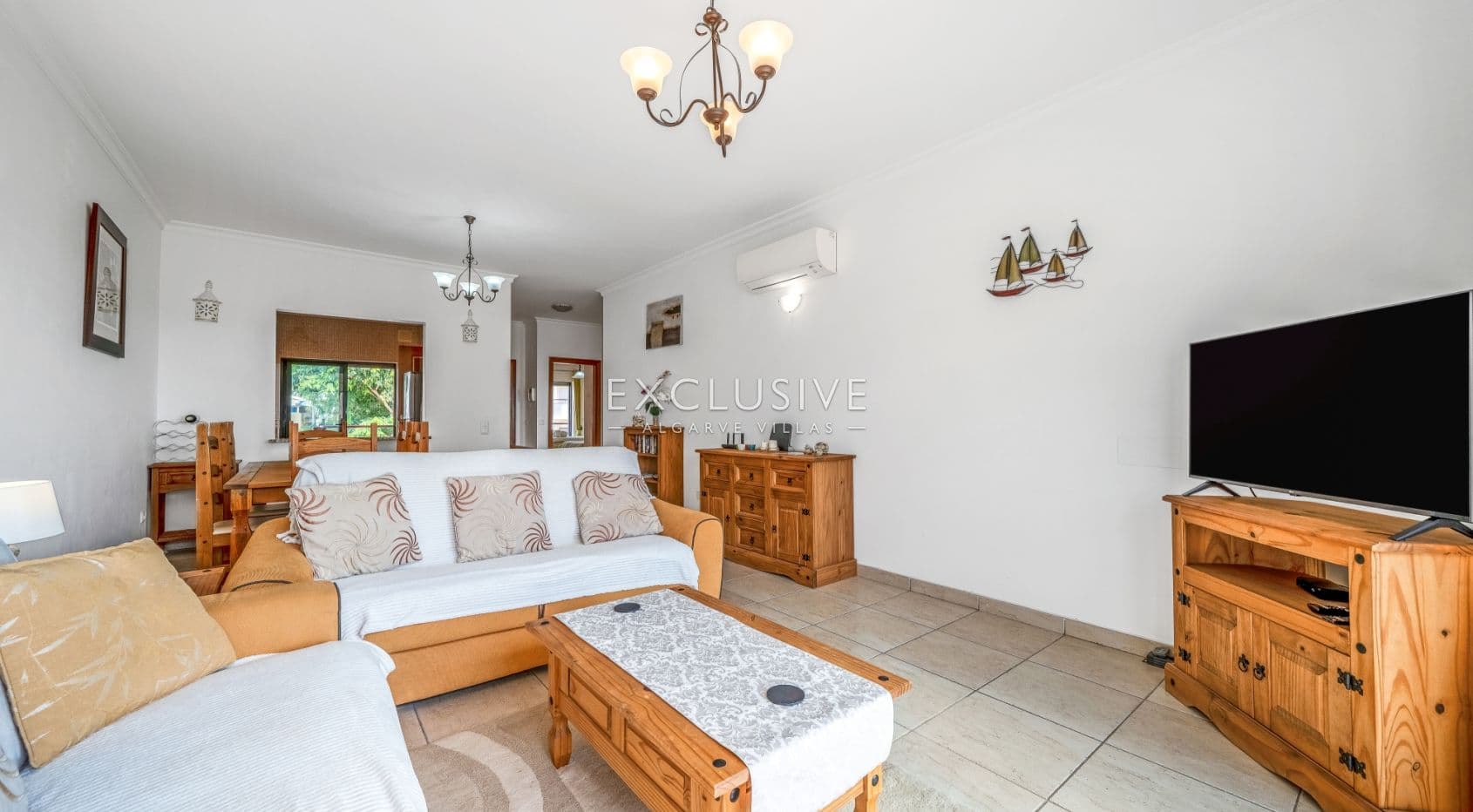 2 Bedroom Apartment with Sea Views in Alba Villas, Meia Praia - Lagos