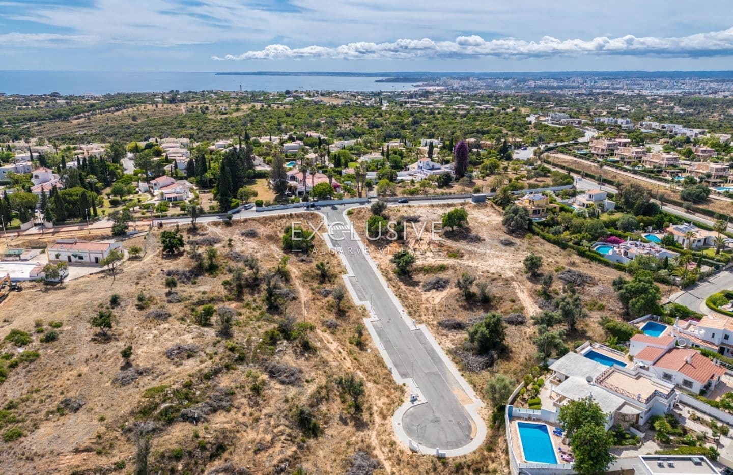 Urban plot for villa in Carvoeiro, Algarve-1
