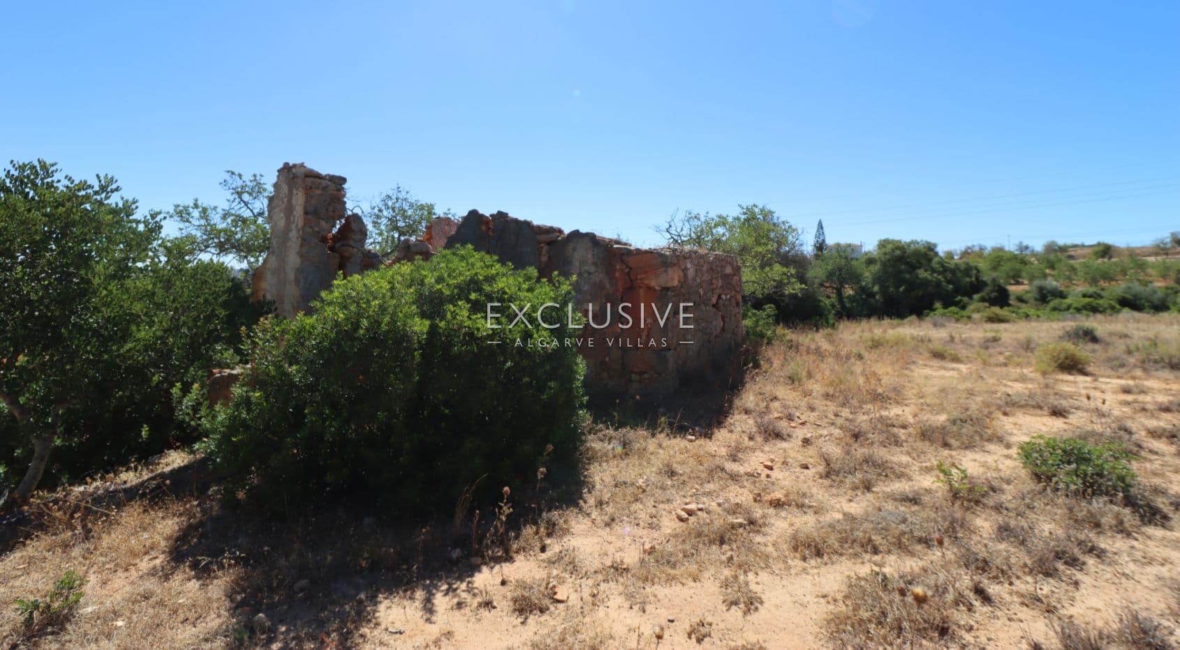 Modern 4 bedroom villa, turnkey project, Armação de Pera Algarve