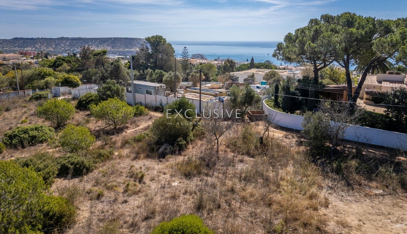 Building plots with sea views in Praia da Luz, Algarve