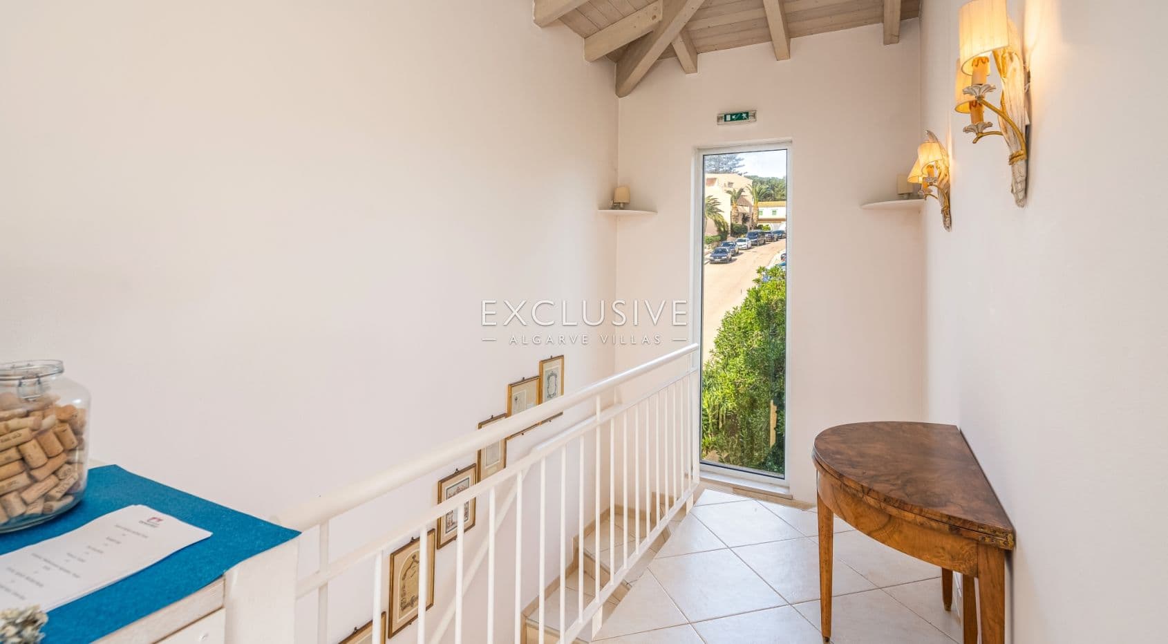 Exceptional Beachfront Property in Meia Praia, Lagos, Algarve