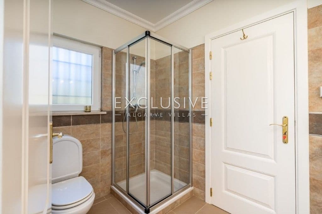 Luxurious Coastal Villa with Stunning Sea Views in Reserva da Luz, Lagos