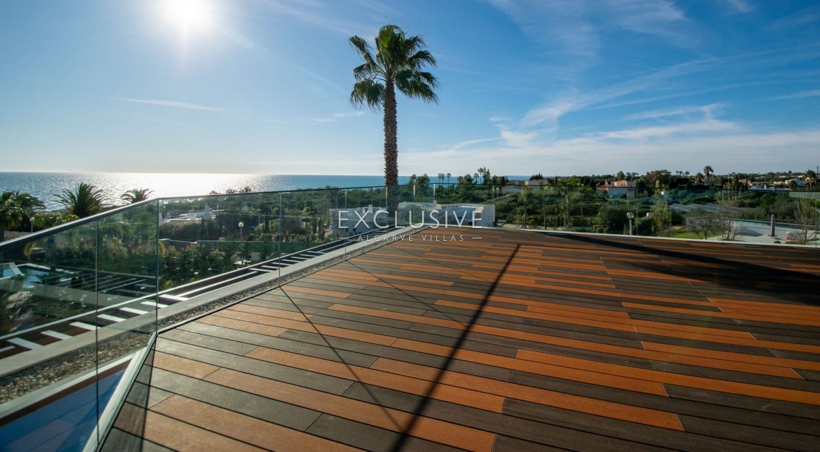 4 bedroom contemporary villa with pool and sea views in Carvoeiro, Algarve