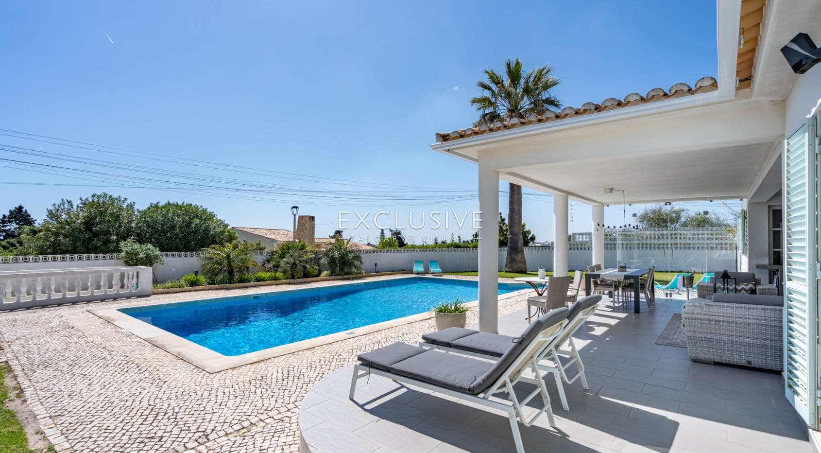 Einstöckige Villa mit Meerblick in Praia da Luz, Lagos, Algarve