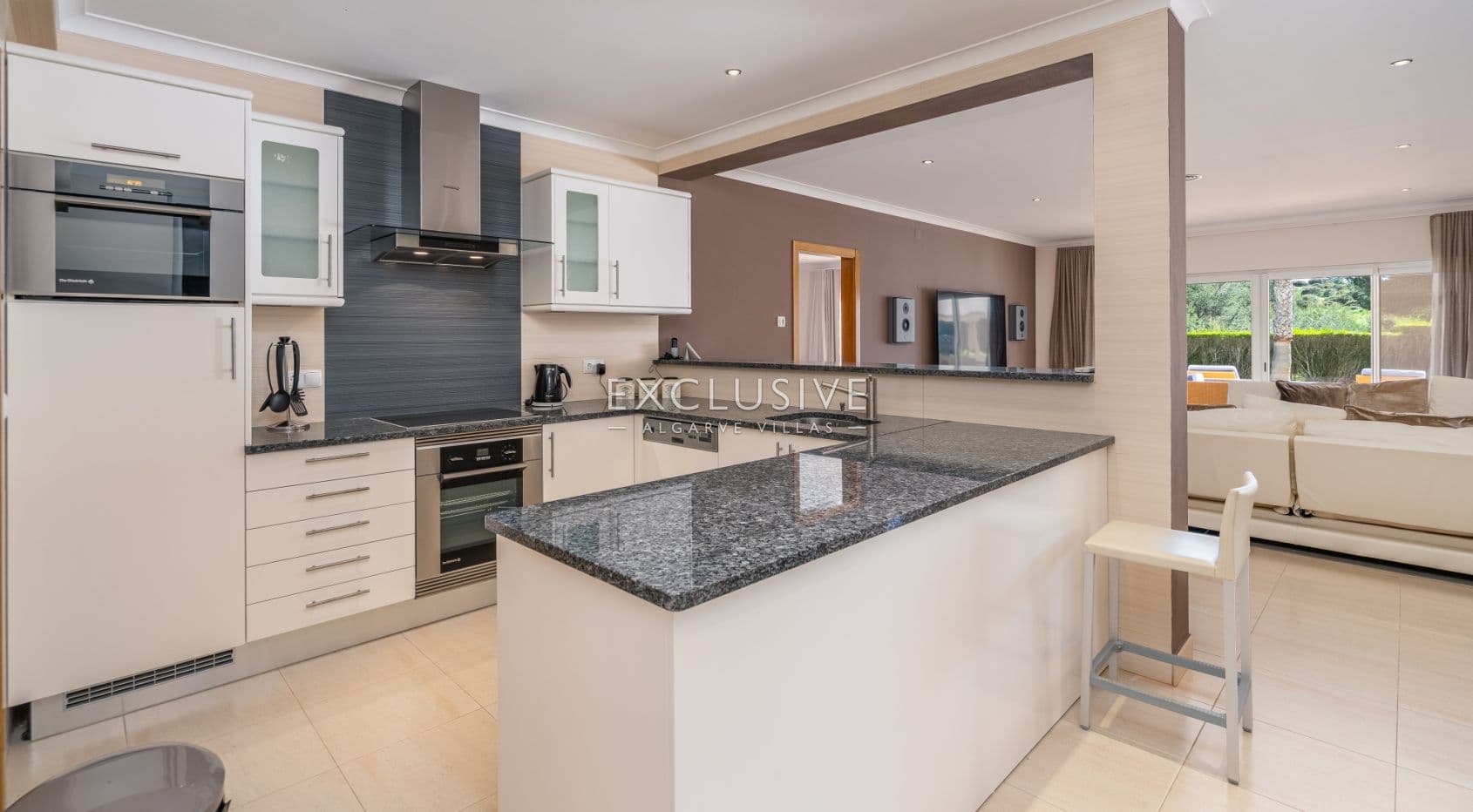 Luxury Coastal Villa with Panoramic Views in Western Algarve Natural Park