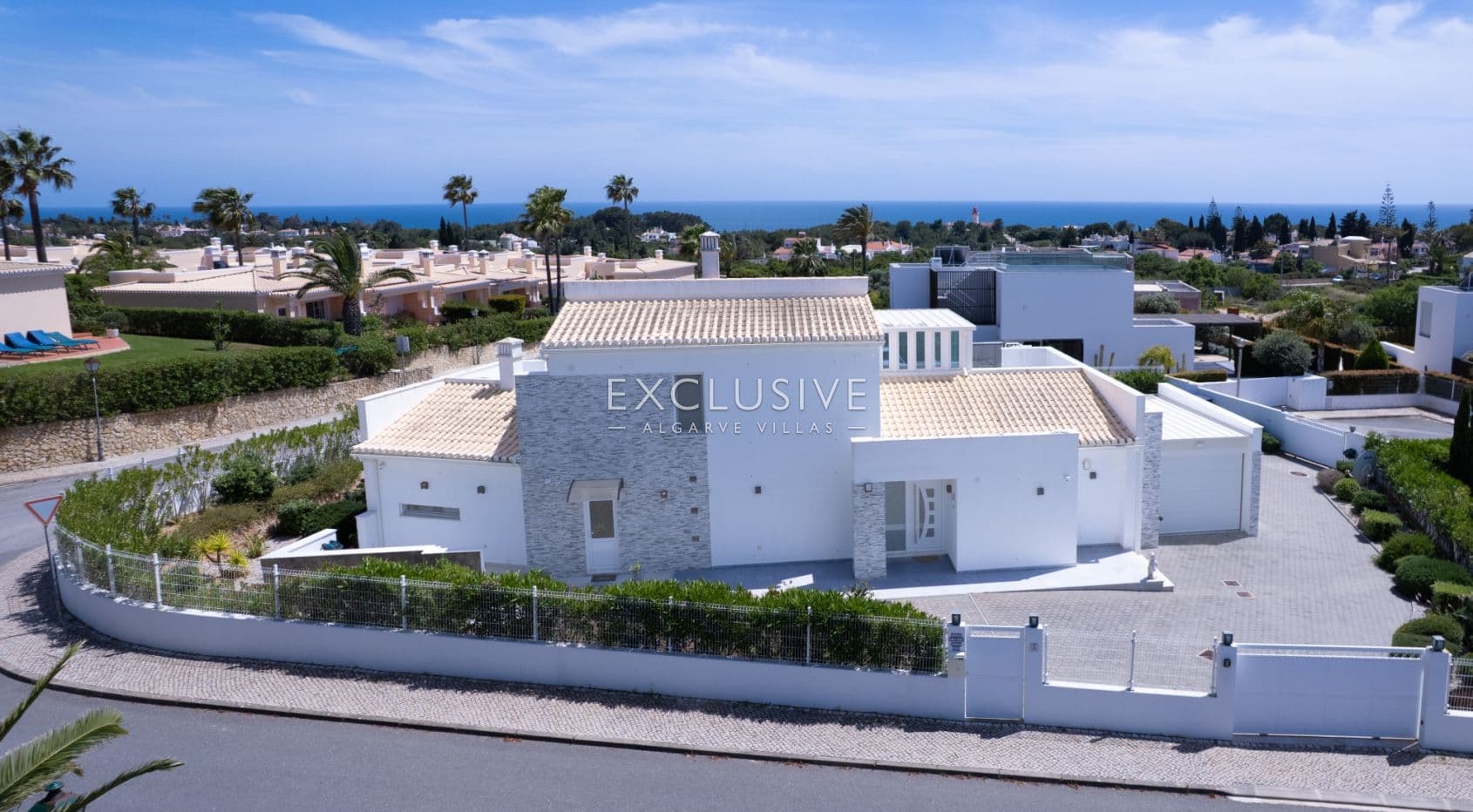 Buy Property in Carvoeiro - Luxury 4 bedroom villa with pool with sea views, Algarve