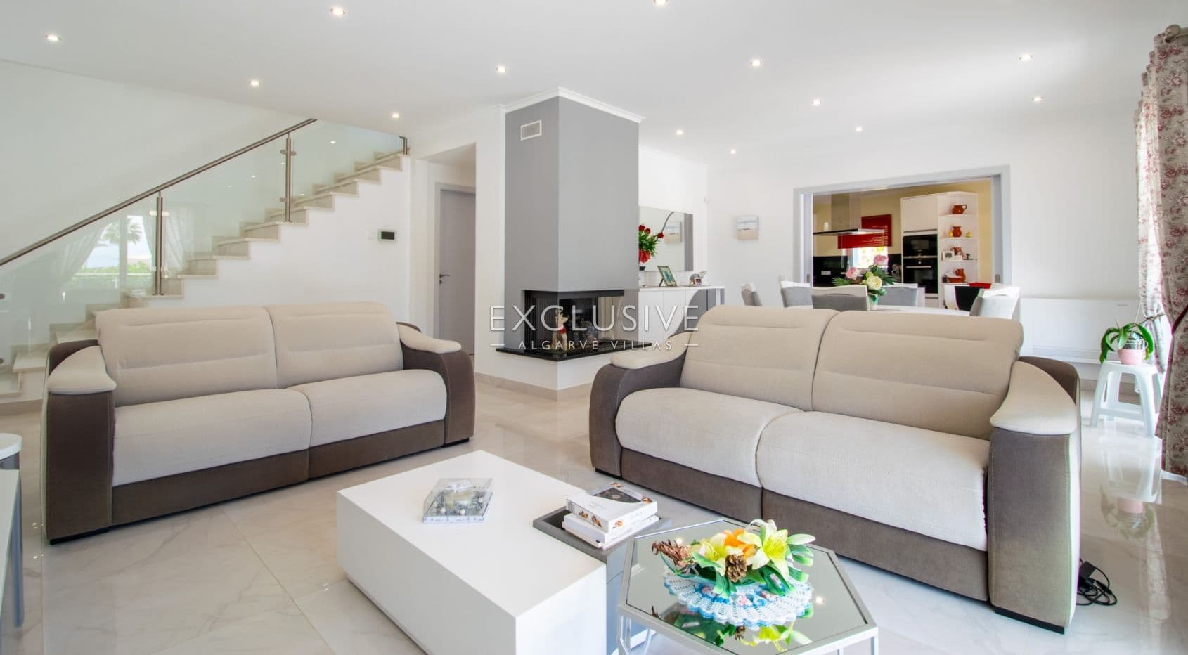 Buy Property in Carvoeiro - Luxury 4 bedroom villa with pool with sea views, Algarve