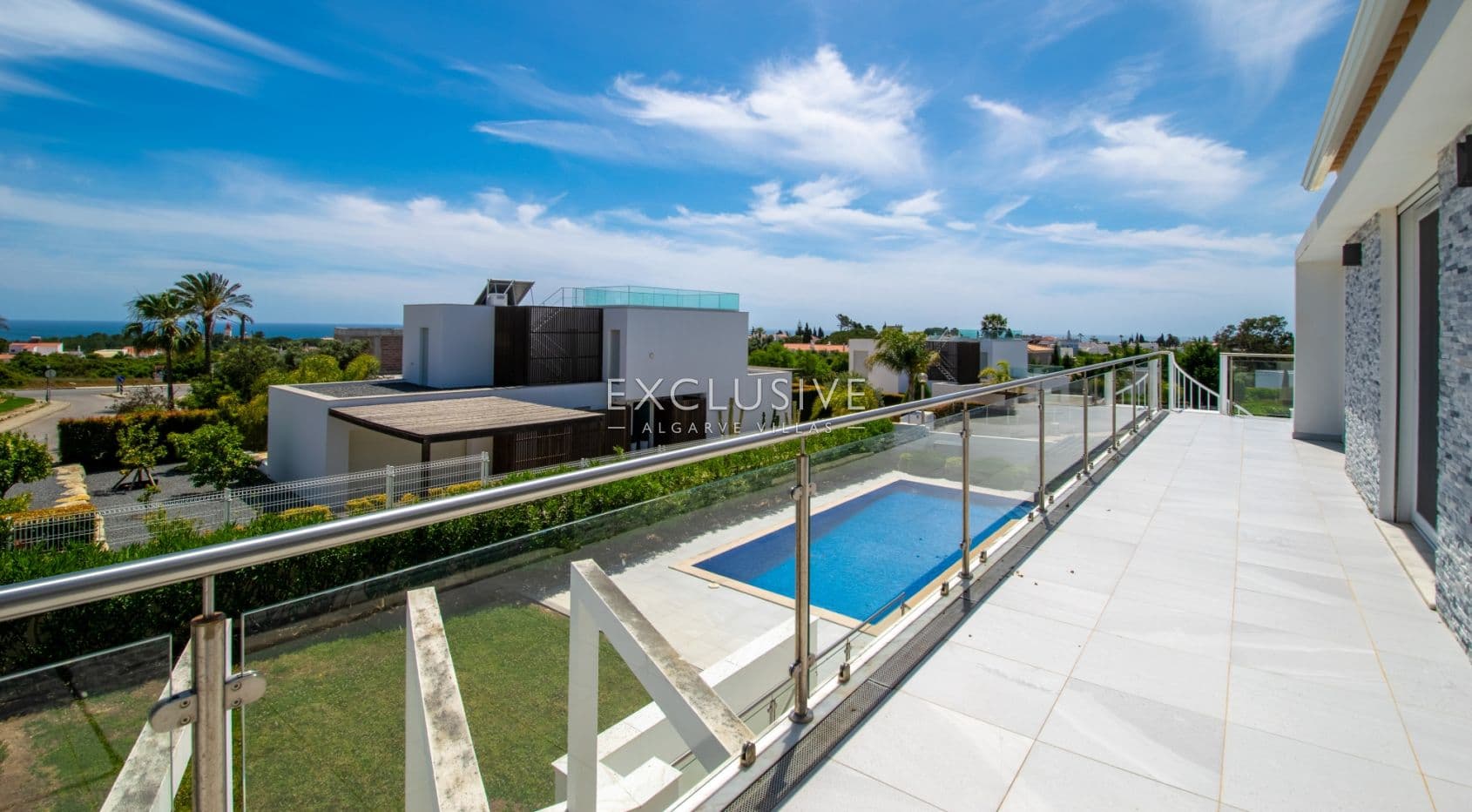 Buy Property in Carvoeiro - Luxury 4 bedroom villa with pool with sea views, Algarve