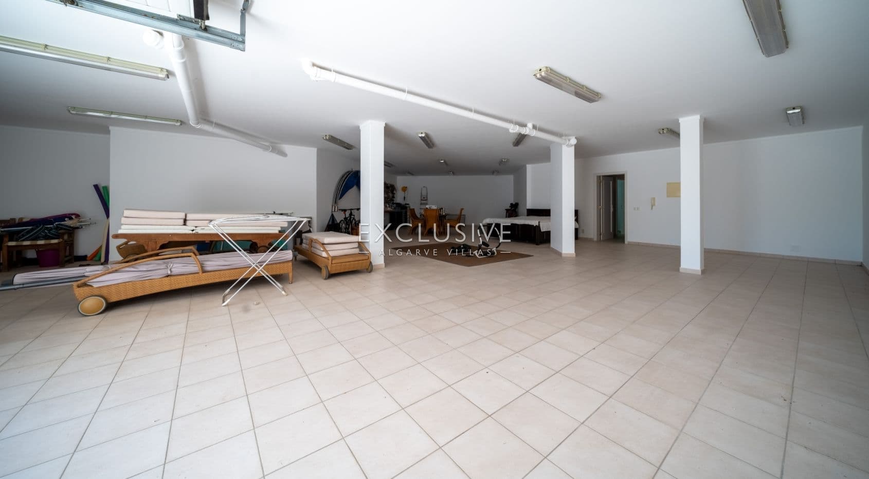 Charming Villa with seaview close to the beach, Alvor, Algarve