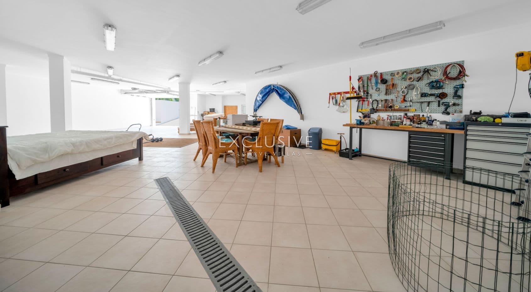 Charming Villa with seaview close to the beach, Alvor, Algarve