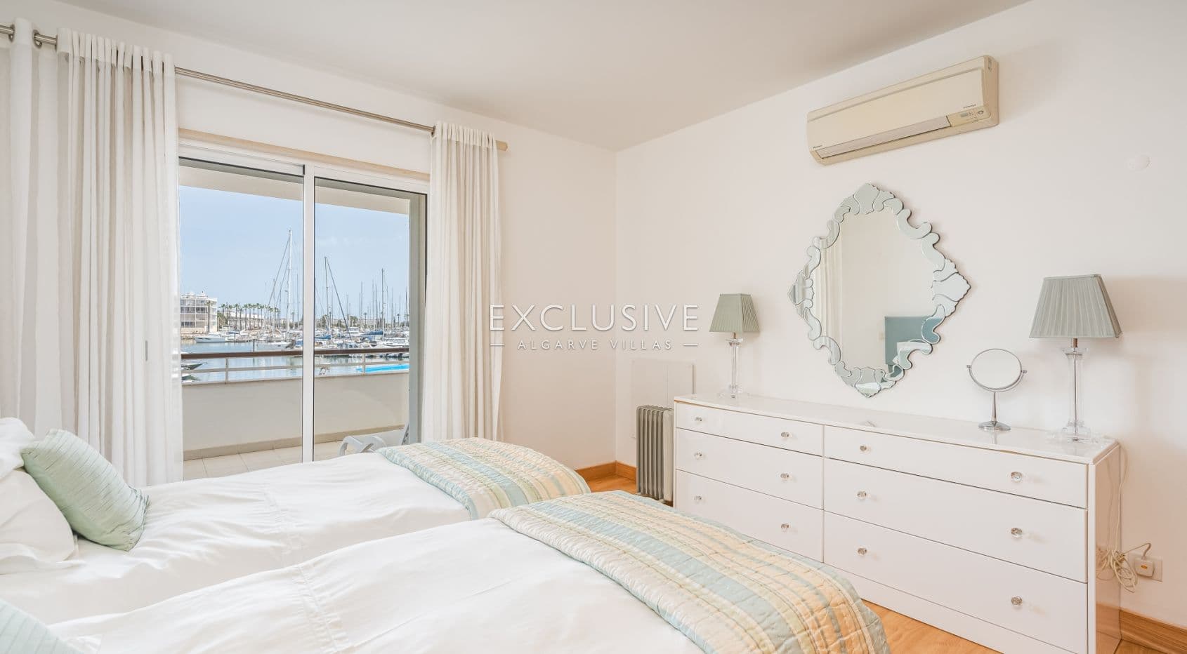 Appartement exceptionnel de 3 chambres à coucher avec vue sur la marina dans un emplacement de choix