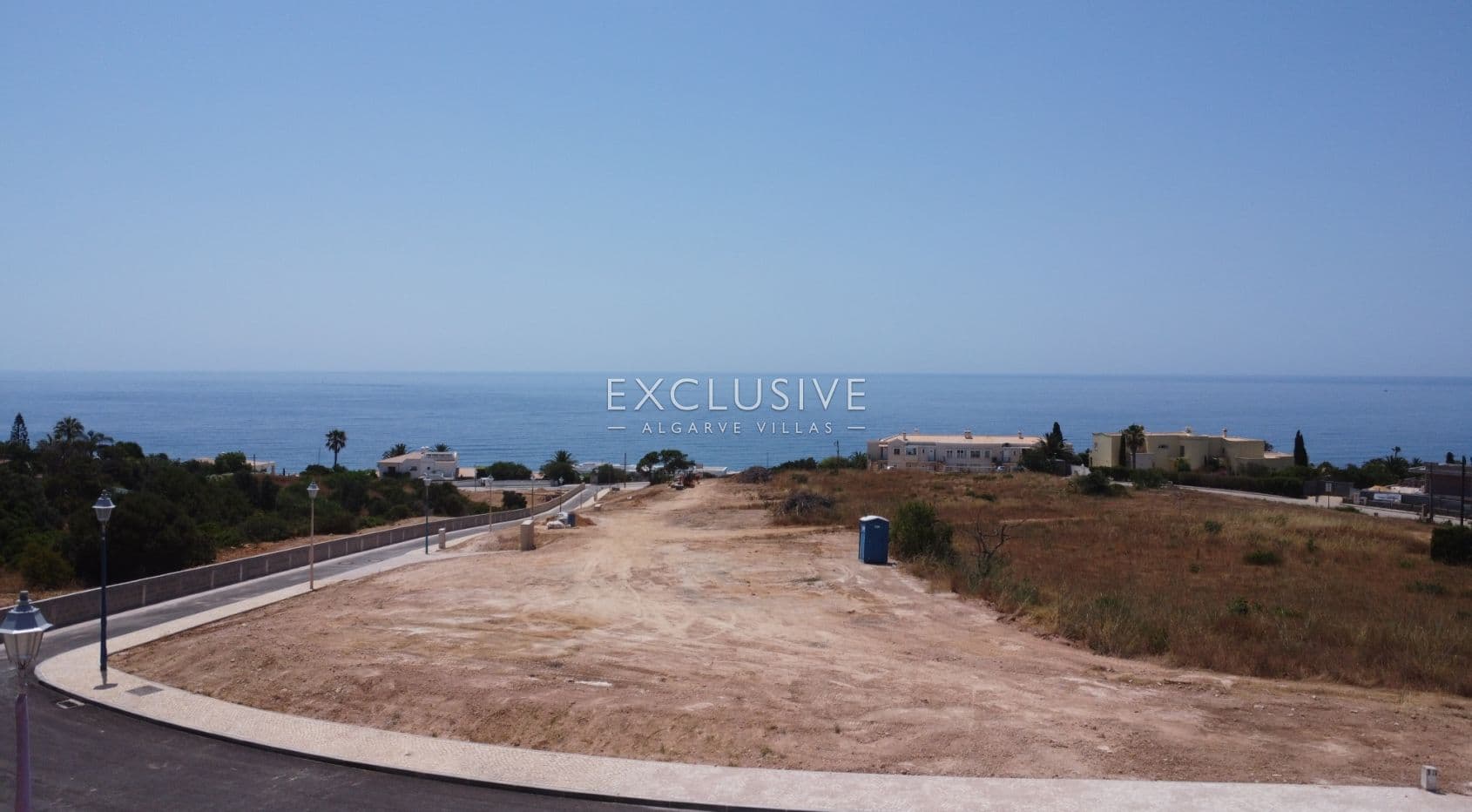 Baugrundstück mit Meerblick in Gehdistanz zu Annehmlichkeiten in Praia da Luz, Algarve-2