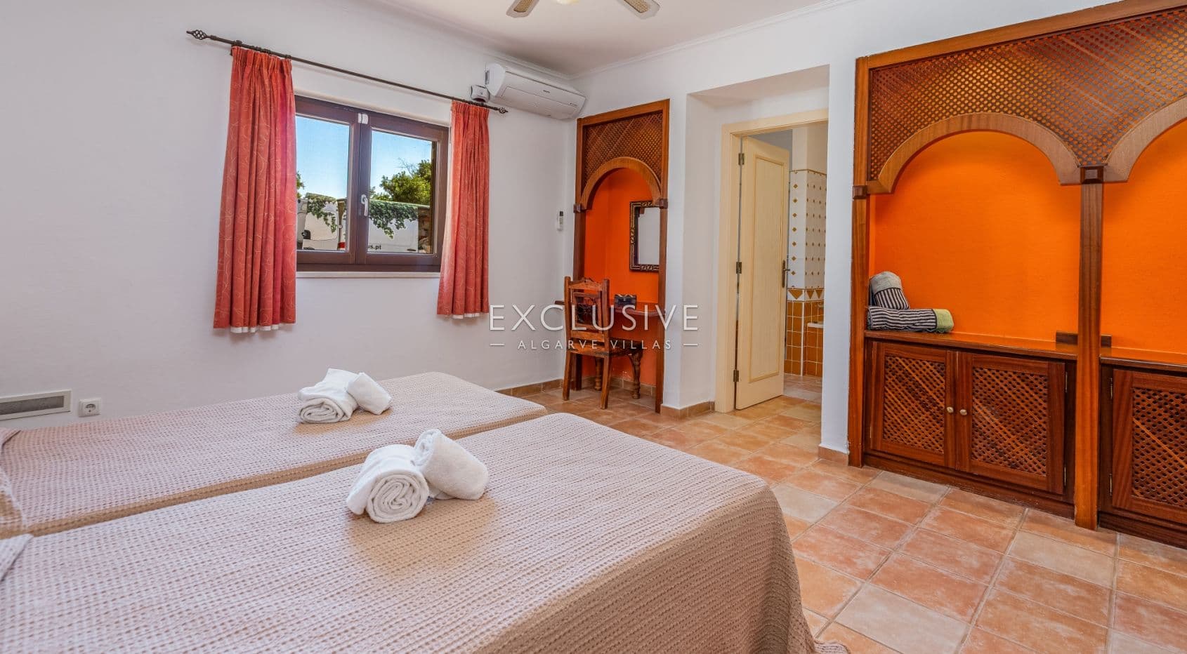 7 Bedroom Villa with Pool and Tennis Court in Carvoeiro with rental income