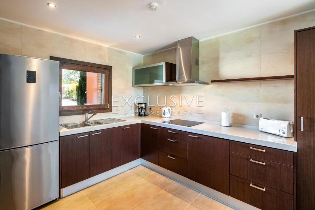 Luxury 3-Bedroom Villa with Private Pool and Sea View in Carvoeiro