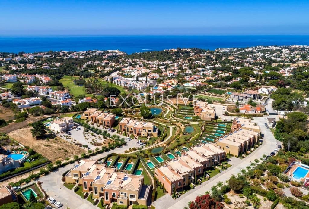 Luxury 3-Bedroom Villa with Private Pool and Sea View in Carvoeiro