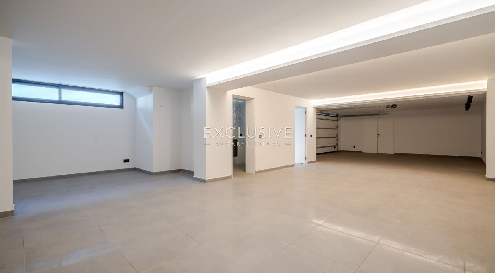 Luxuosa Moradia V4+1 com Piscina Perto do Campo de Golfe Els em Vilamoura