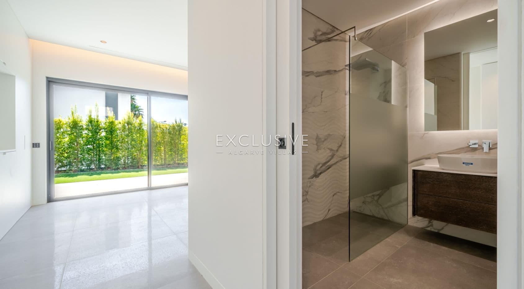 Luxuosa Moradia V4+1 com Piscina Perto do Campo de Golfe Els em Vilamoura