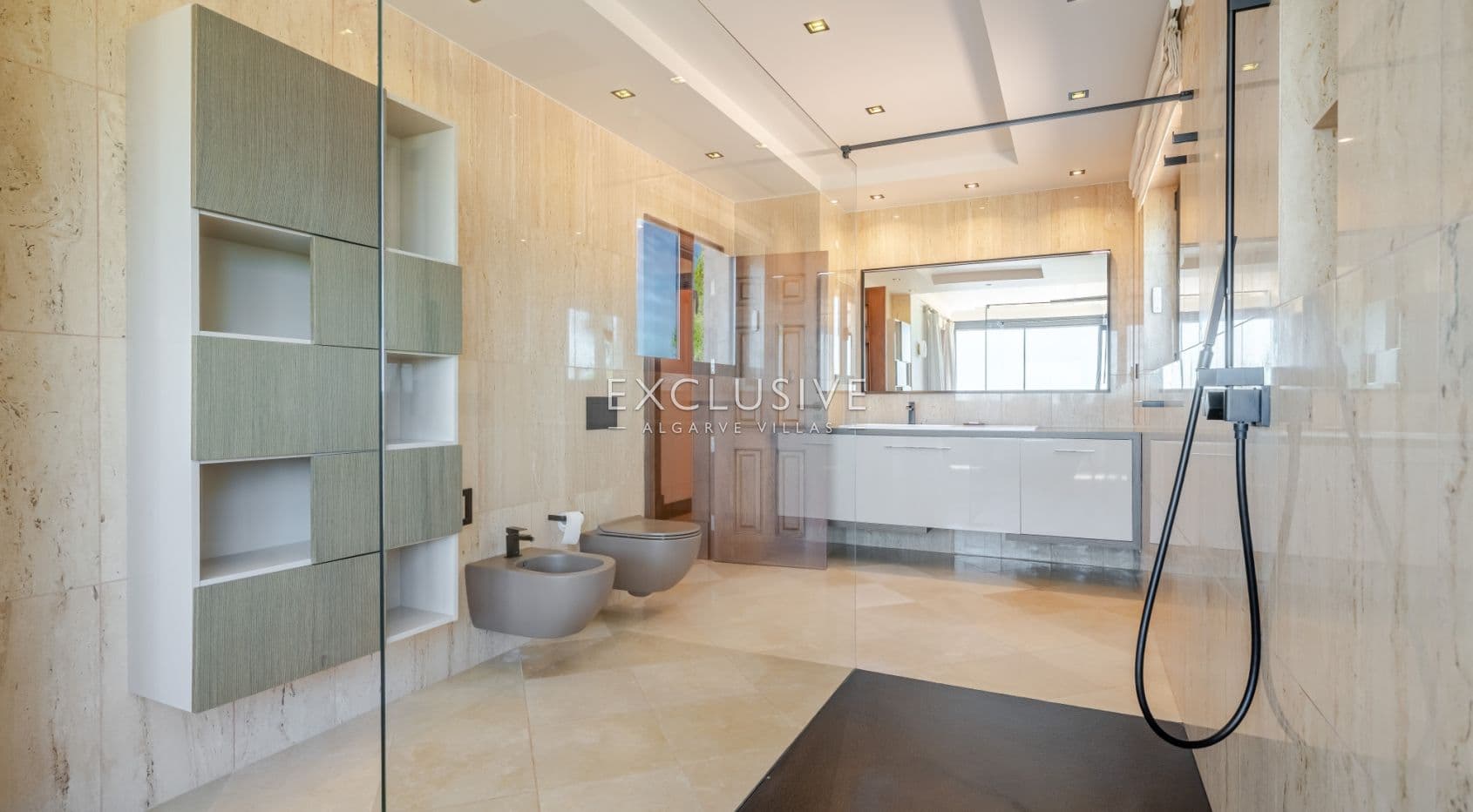Zeitlose 5-Schlafzimmer Algarve Villa mit Meerblick und Infinity Pool in Boliqueime