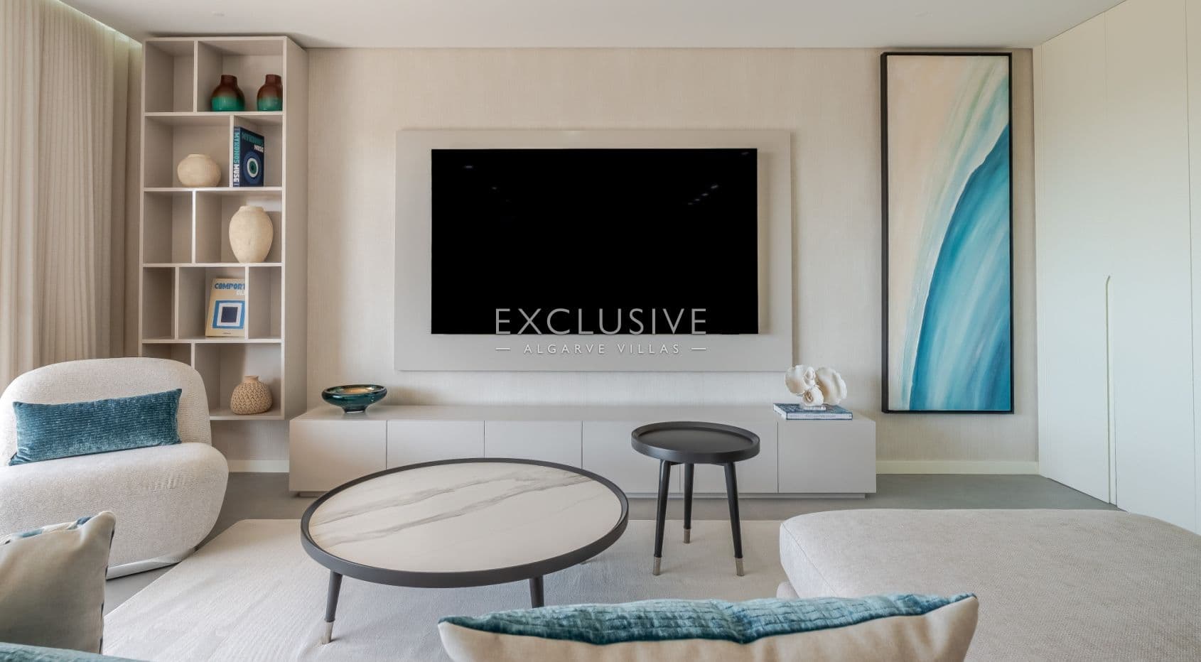 Modernes Apartment mit zwei Schlafzimmern in Quarteira, nur wenige Schritte vom Meer entfernt