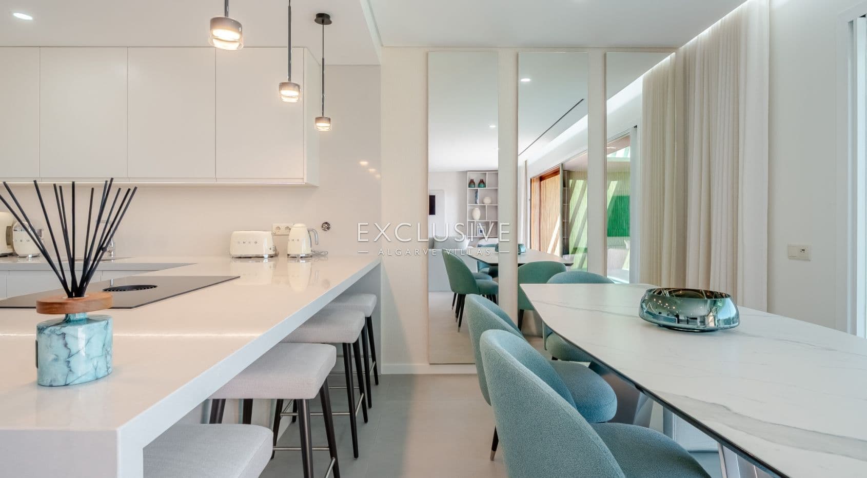 Modernes Apartment mit zwei Schlafzimmern in Quarteira, nur wenige Schritte vom Meer entfernt