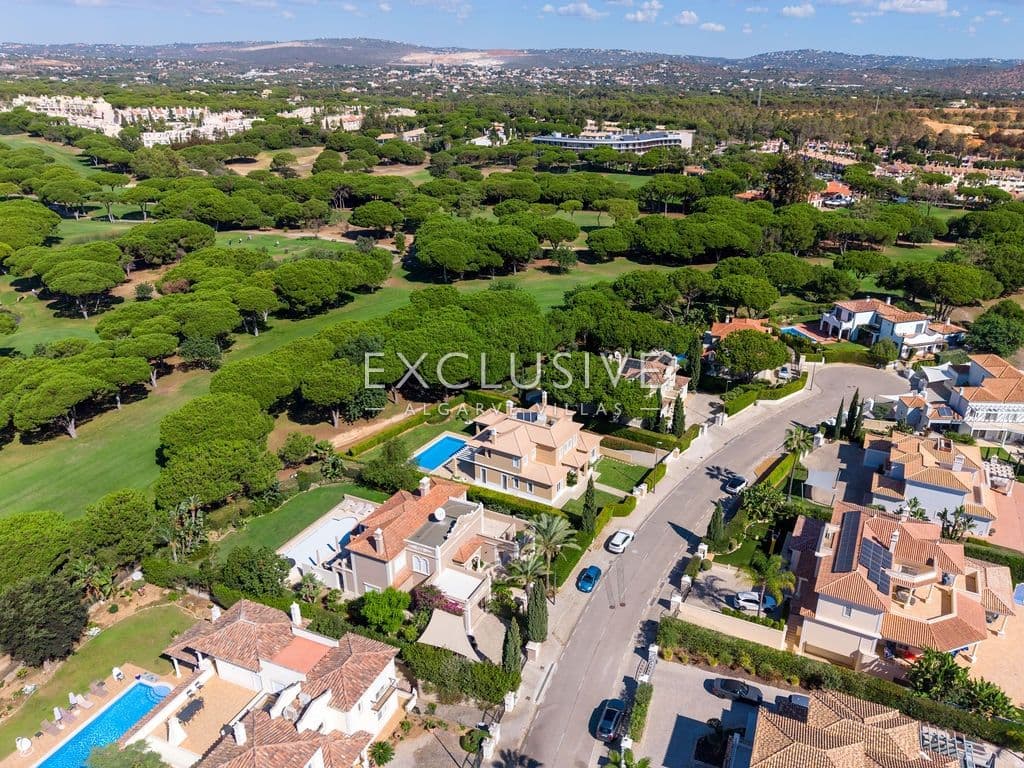 4 + 2 Bedroom Villa Vila Sol Resort Vilamoura, Central Algarve