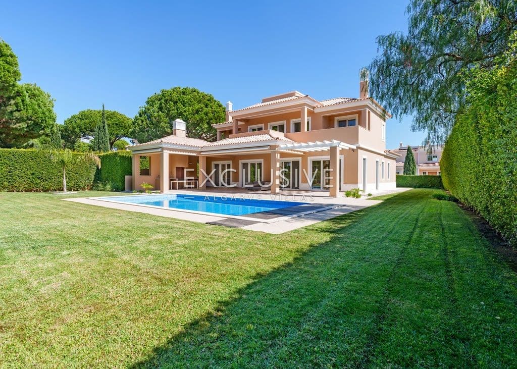 4 + 2 Bedroom Villa Vila Sol Resort Vilamoura, Central Algarve